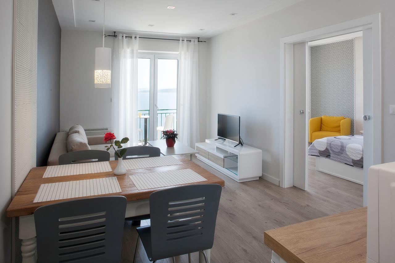 Apartments Juric Brela Exterior foto