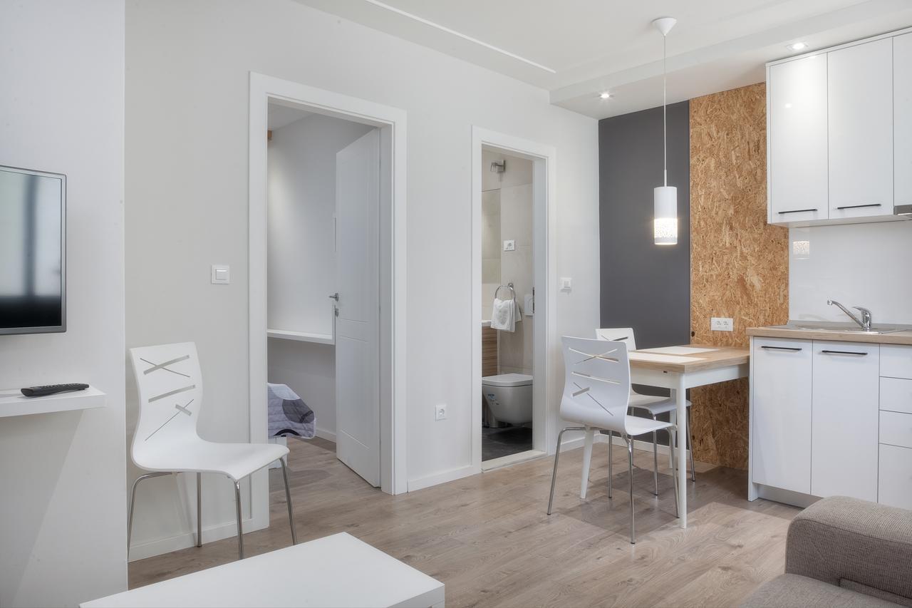 Apartments Juric Brela Exterior foto